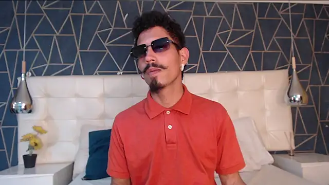 NoaahTylor online show from 02-16-26, 07:56