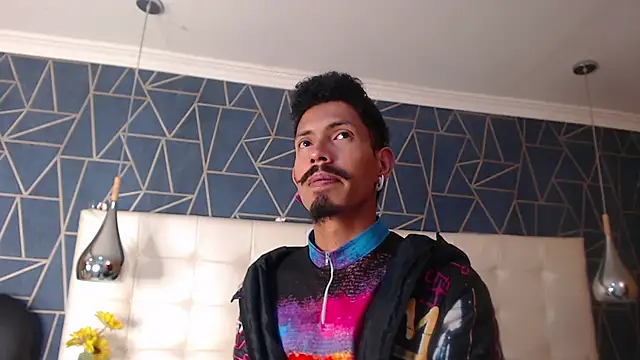 NoaahTylor online show from 02-13-26, 07:25