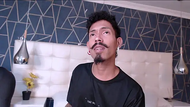 NoaahTylor online show from 02-20-26, 08:11