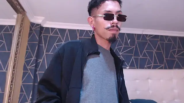 NoaahTylor online show from 02-25-26, 08:52