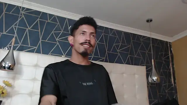 NoaahTylor online show from 02-11-26, 08:20