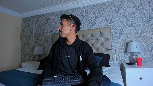 NoaahTylor online show from 03-29-26, 09:05