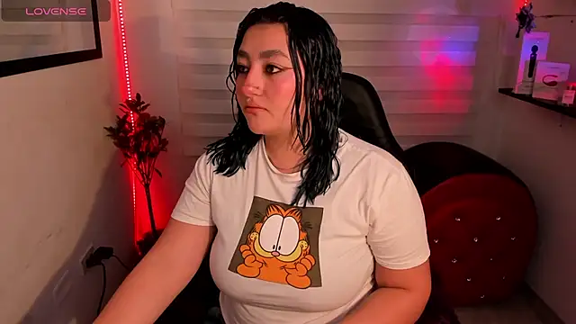Snapshot of Emily_Jonesh chatting on 07-03-26, 12:22 Emily Jonesh online show from 07-03-26, 12:22