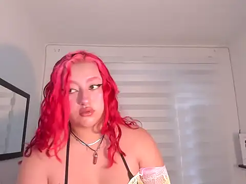 Snapshot of Emily_Jonesh chatting on 04-13-26, 03:05 Emily Jonesh online show from 04-13-26, 03:05