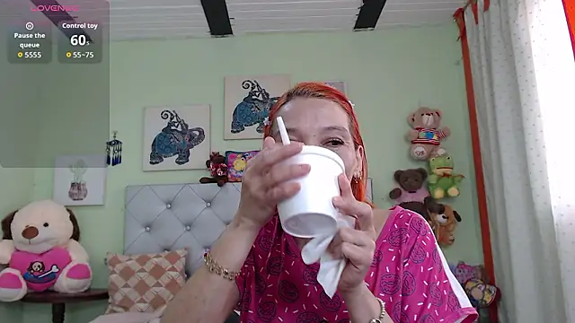 Dayana Smithh online show from 03-12-26, 06:45