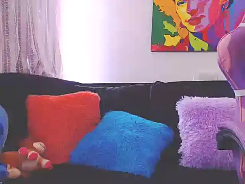 Snapshot of missoliviasexy chatting on 02-11-26, 09:14 missoliviasexy online show from 02-11-26, 09:14