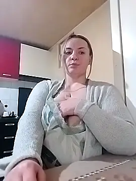 HotStepmommy4 online show from 02-10-26, 11:59