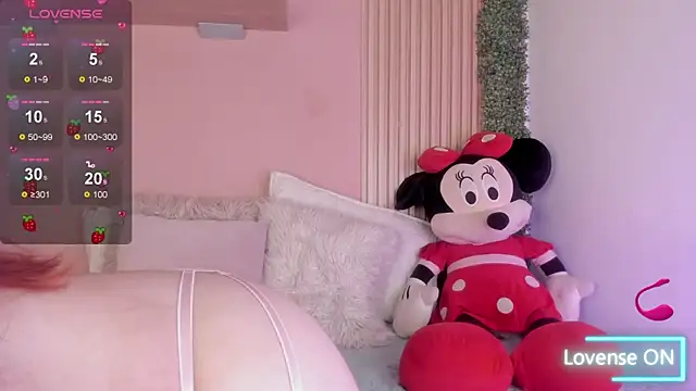 Winnie cutee online show from 04-15-26, 03:01