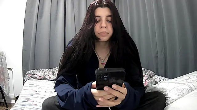 Snapshot of violetazein7 chatting on 05-25-26, 11:14 violetazein7 online show from 05-25-26, 11:14