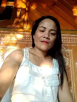 Snapshot of molly-xx chatting on 05-16-26, 10:36 molly-xx online show from 05-16-26, 10:36