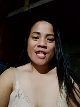 Snapshot of molly-xx chatting on 05-17-26, 01:33 molly-xx online show from 05-17-26, 01:33