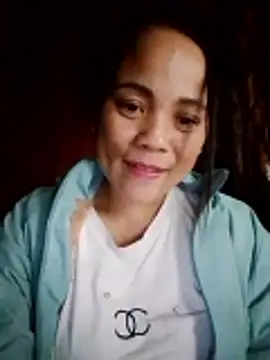 Snapshot of molly-xx chatting on 05-10-26, 06:28 molly-xx online show from 05-10-26, 06:28