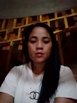 Snapshot of molly-xx chatting on 04-30-26, 09:41 molly-xx online show from 04-30-26, 09:41