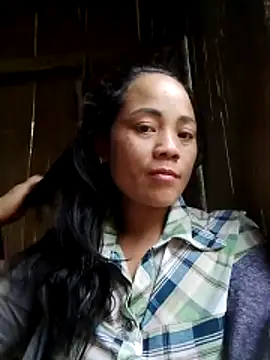 Snapshot of molly-xx chatting on 04-18-26, 05:32 molly-xx online show from 04-18-26, 05:32