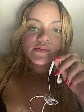 Snapshot of ayla0881 chatting on 02-25-26, 02:56 ayla0881 online show from 02-25-26, 02:56