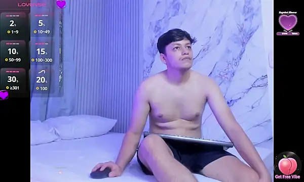 RaiderandRoxie1 online show from 03-01-26, 12:21