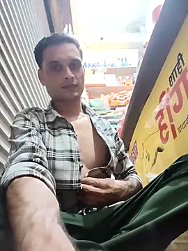 Beinghorny83 online show from 02-12-26, 06:29