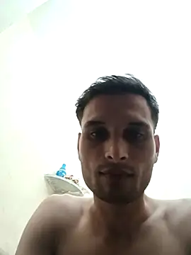 Beinghorny83 online show from 02-15-26, 08:13