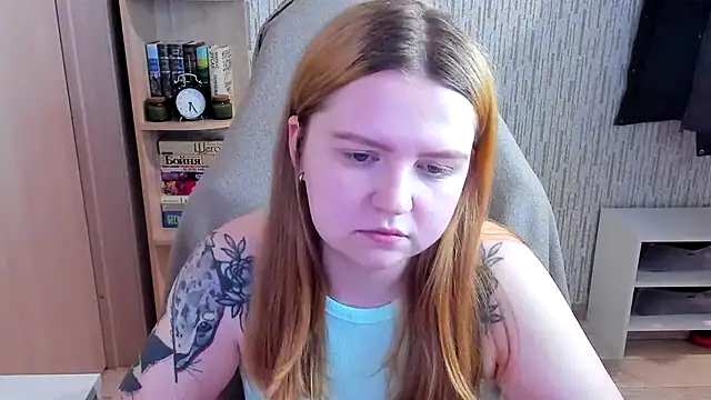 Snapshot of AnitaXVine chatting on 02-12-26, 01:22 AnitaXVine online show from 02-12-26, 01:22