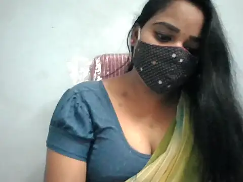Snapshot of Rathi-priyaa chatting on 08-02-26, 04:22 Rathi-priyaa online show from 08-02-26, 04:22