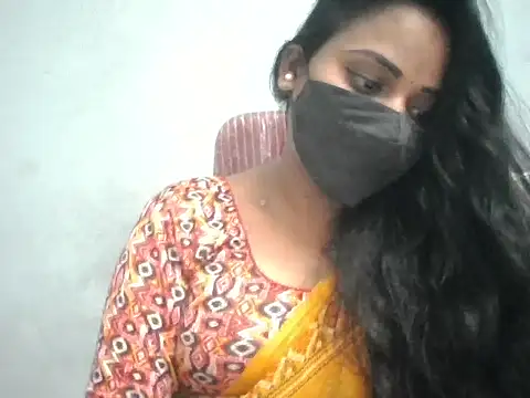 Snapshot of Rathi-priyaa chatting on 06-17-26, 09:41 Rathi-priyaa online show from 06-17-26, 09:41