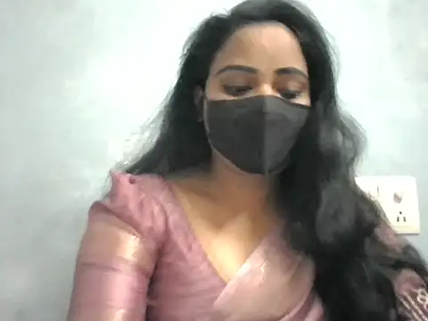 Snapshot of Rathi-priyaa chatting on 05-21-26, 03:59 Rathi-priyaa online show from 05-21-26, 03:59