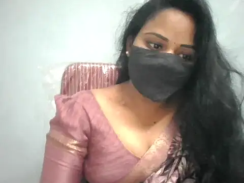 Snapshot of Rathi-priyaa chatting on 06-09-26, 04:57 Rathi-priyaa online show from 06-09-26, 04:57