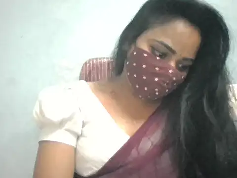 Snapshot of Rathi-priyaa chatting on 06-02-26, 04:34 Rathi-priyaa online show from 06-02-26, 04:34