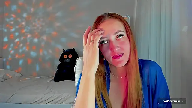 Snapshot of she_wolf chatting on 04-12-26, 06:49 she wolf online show from 04-12-26, 06:49