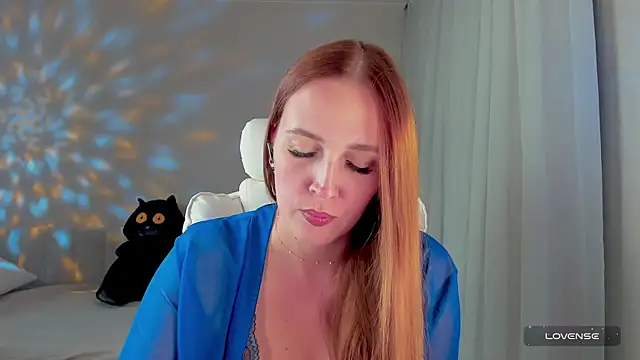 Snapshot of she_wolf chatting on 04-27-26, 02:04 she wolf online show from 04-27-26, 02:04