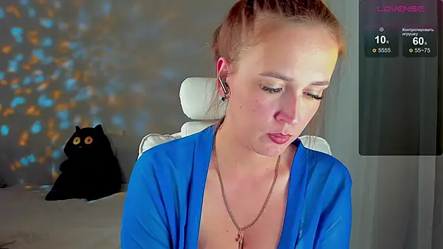Snapshot of she_wolf chatting on 05-07-26, 02:53 she wolf online show from 05-07-26, 02:53