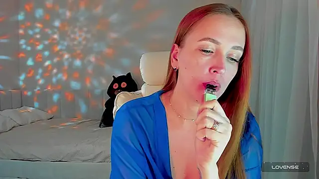 Snapshot of she_wolf chatting on 04-09-26, 01:28 she wolf online show from 04-09-26, 01:28