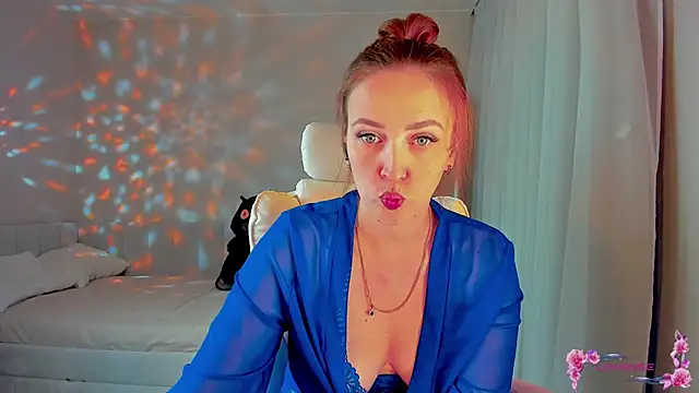 Snapshot of she_wolf chatting on 04-07-26, 02:41 she wolf online show from 04-07-26, 02:41