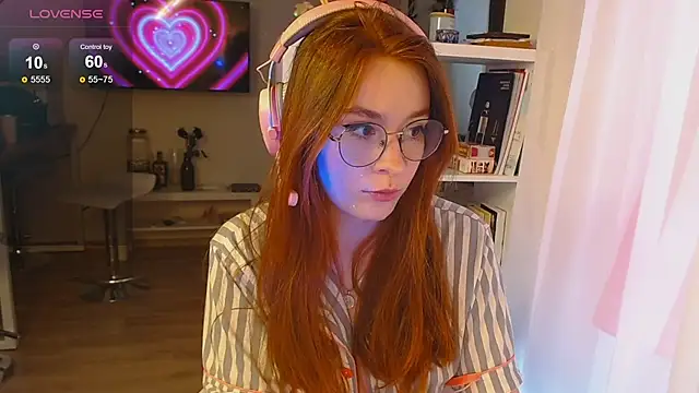 Snapshot of GhostLane chatting on 02-20-26, 11:34 GhostLane online show from 02-20-26, 11:34