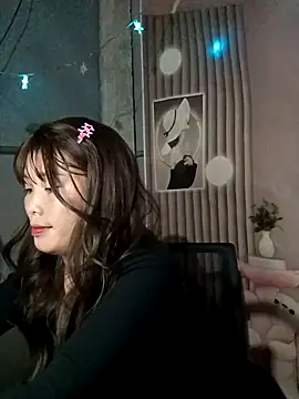 Girl-crazy1 online show from 02-22-26, 01:13