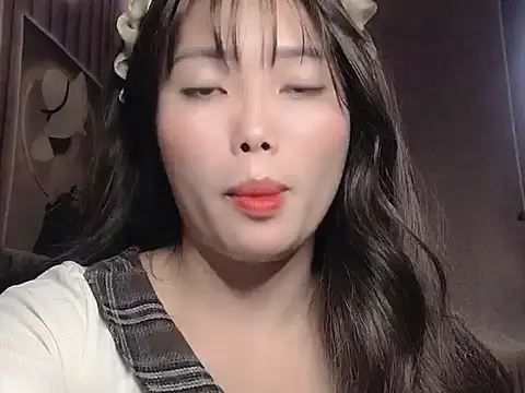 Girl-crazy1 online show from 02-26-26, 08:47