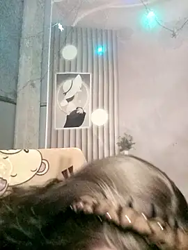 Girl-crazy1 online show from 02-21-26, 11:23