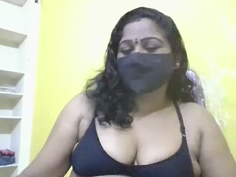 anu-reddyy online show from 07-28-26, 02:30