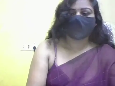 anu-reddyy online show from 07-18-26, 02:14