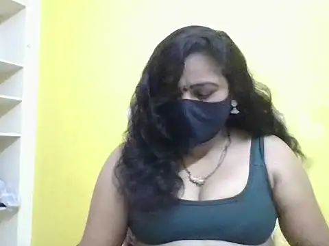 anu-reddyy online show from 04-17-26, 05:10