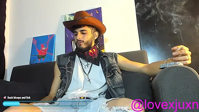 LovexJuxn8 online show from 03-03-26, 07:32