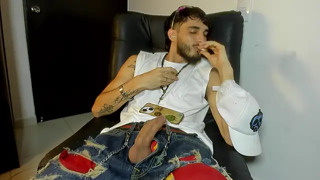 LovexJuxn8 online show from 02-27-26, 07:46