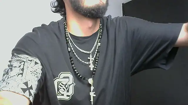 LovexJuxn8 online show from 02-21-26, 08:33