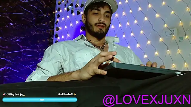 Snapshot of LovexJuxn8 chatting on 05-03-26, 04:50 LovexJuxn8 online show from 05-03-26, 04:50