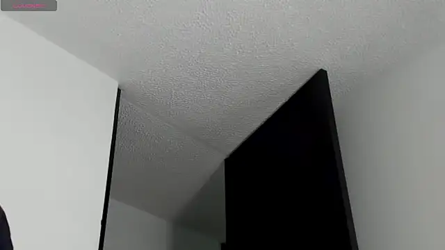 LovexJuxn8 online show from 02-11-26, 03:56