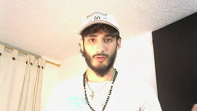 LovexJuxn8 online show from 02-13-26, 07:47