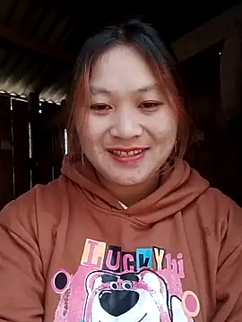 Snapshot of bany-lee chatting on 05-04-26, 02:04 bany-lee online show from 05-04-26, 02:04