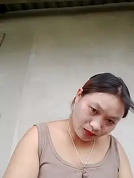 Snapshot of bany-lee chatting on 06-15-26, 08:36 bany-lee online show from 06-15-26, 08:36