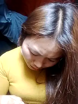 Snapshot of bany-lee chatting on 02-18-26, 01:47 bany-lee online show from 02-18-26, 01:47