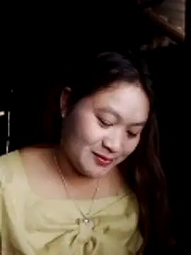Snapshot of bany-lee chatting on 05-08-26, 02:37 bany-lee online show from 05-08-26, 02:37